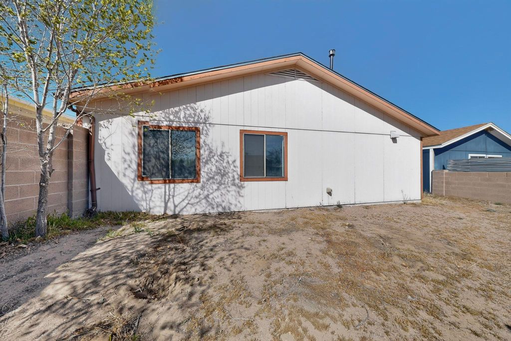 Image 44 of property listing at 4892 Turquoise Drive NE, Rio Rancho, NM 87124