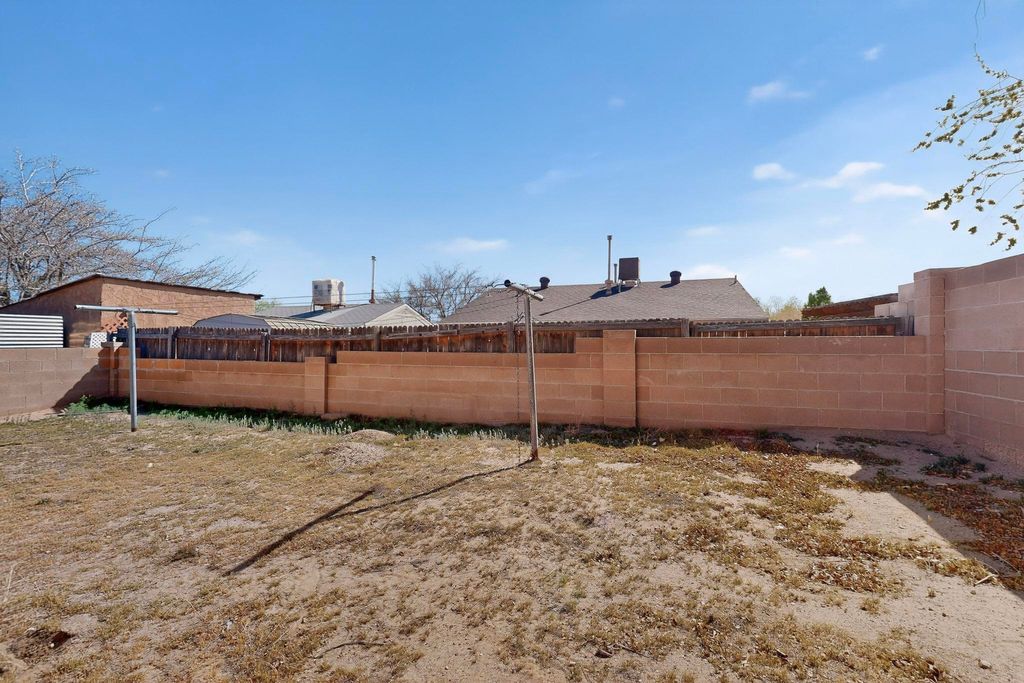 Image 47 of property listing at 4892 Turquoise Drive NE, Rio Rancho, NM 87124