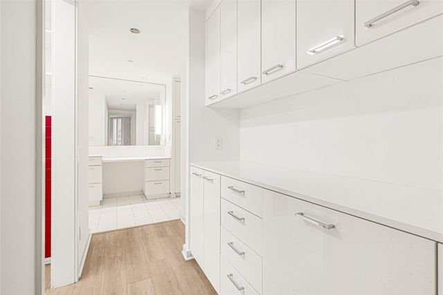 5555 Del Monte Drive 702, Houston, TX 77056