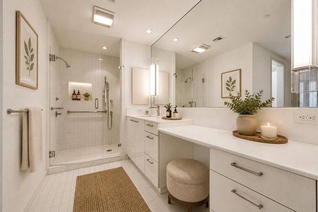 5555 Del Monte Drive 702, Houston, TX 77056