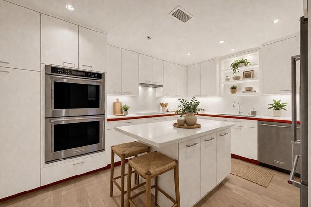 5555 Del Monte Drive 702, Houston, TX 77056
