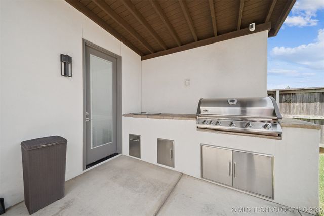 4529 S Retana Avenue, Broken Arrow, OK 74011