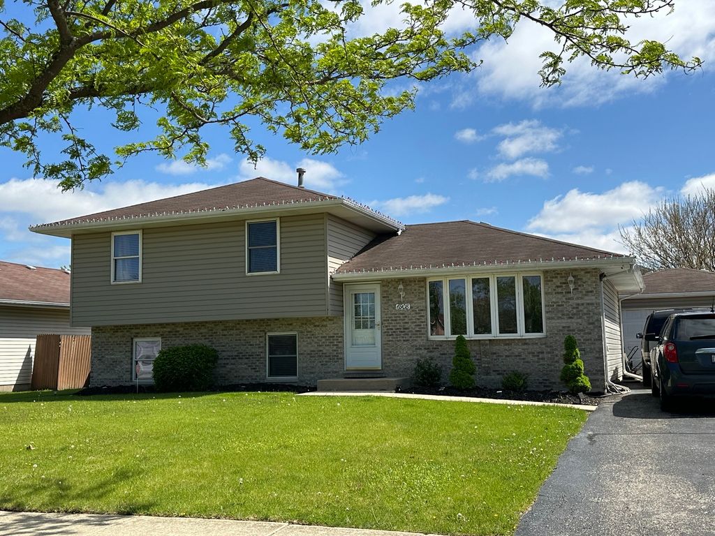 6908 Townsend Boulevard, Plainfield, IL 60586