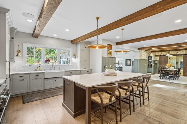 5056 Bear Run Rd, Cranberry Twp, PA 16066