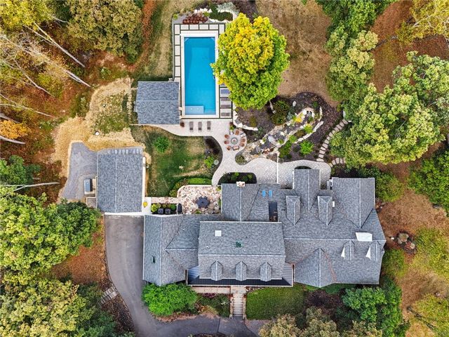 5056 Bear Run Rd, Cranberry Twp, PA 16066