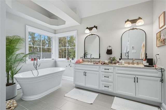 5056 Bear Run Rd, Cranberry Twp, PA 16066