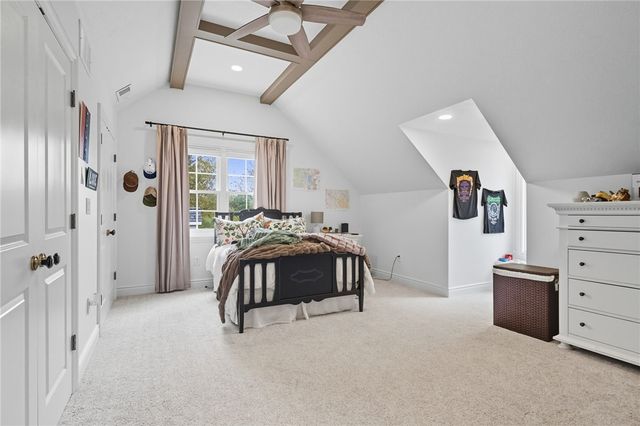 5056 Bear Run Rd, Cranberry Twp, PA 16066