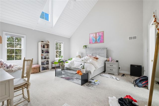 5056 Bear Run Rd, Cranberry Twp, PA 16066