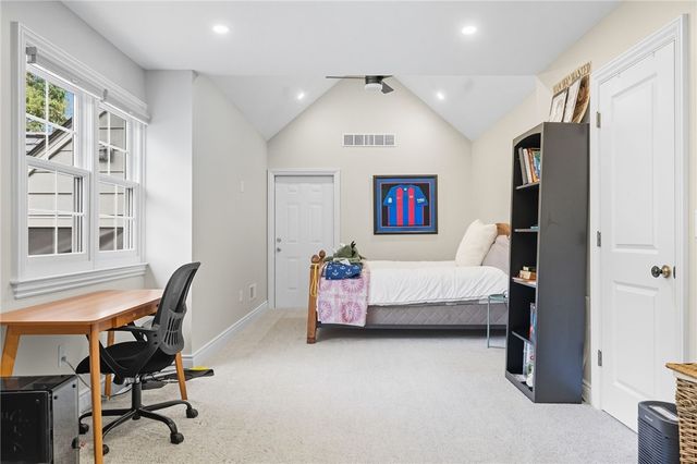 5056 Bear Run Rd, Cranberry Twp, PA 16066