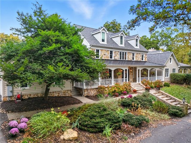 5056 Bear Run Rd, Cranberry Twp, PA 16066