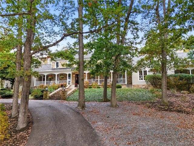 5056 Bear Run Rd, Cranberry Twp, PA 16066