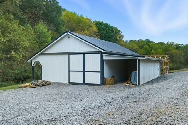 5056 Bear Run Rd, Cranberry Twp, PA 16066