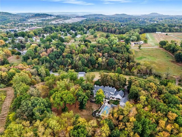 5056 Bear Run Rd, Cranberry Twp, PA 16066