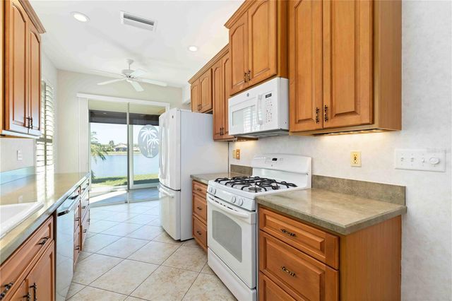 8115 VICTORIA FALLS CIRCLE, Sarasota, FL 34243