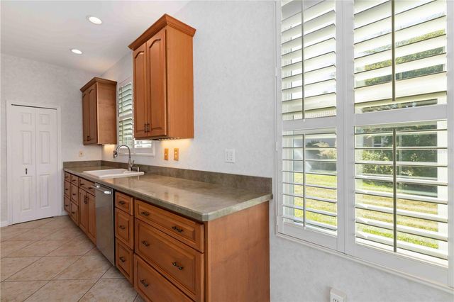 8115 VICTORIA FALLS CIRCLE, Sarasota, FL 34243