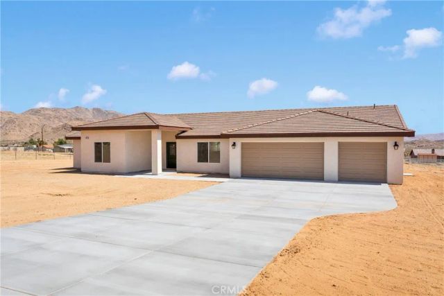 24617 Pala Road, Apple Valley, CA 92307