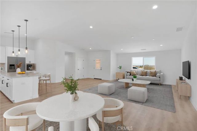 24617 Pala Road, Apple Valley, CA 92307