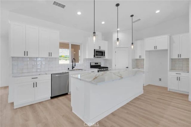 24617 Pala Road, Apple Valley, CA 92307