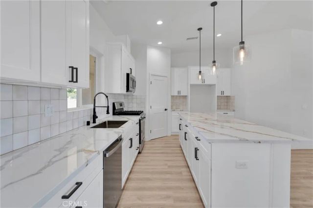 24617 Pala Road, Apple Valley, CA 92307