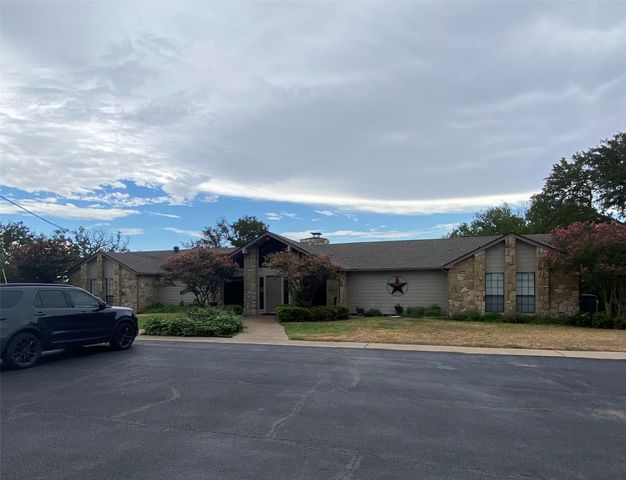 4632 Evening View Drive, Granbury, TX 76048