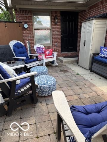 18 Hough Street, Greenfield, IN 46140