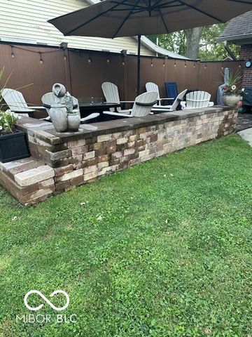 18 Hough Street, Greenfield, IN 46140