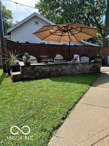 18 Hough Street, Greenfield, IN 46140