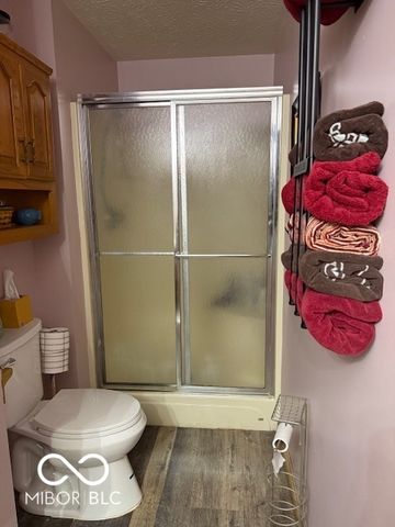 18 Hough Street, Greenfield, IN 46140