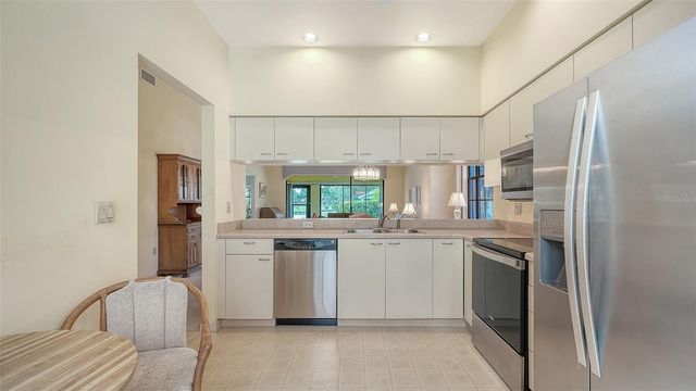 5456 HAMPSTEAD HEATH 20, Sarasota, FL 34235