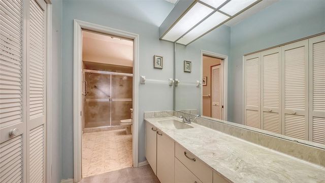 5456 HAMPSTEAD HEATH 20, Sarasota, FL 34235