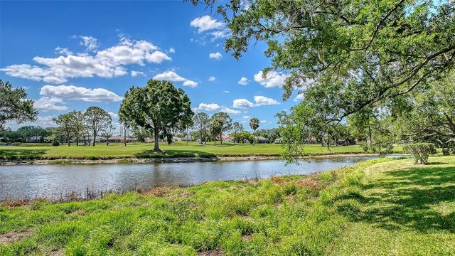 5456 HAMPSTEAD HEATH 20, Sarasota, FL 34235