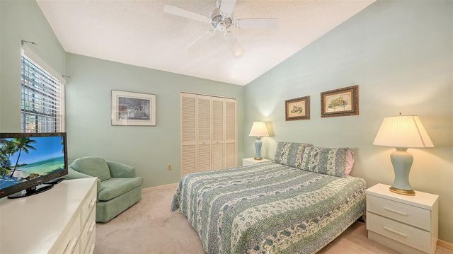 5456 HAMPSTEAD HEATH 20, Sarasota, FL 34235