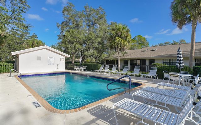 5456 HAMPSTEAD HEATH 20, Sarasota, FL 34235