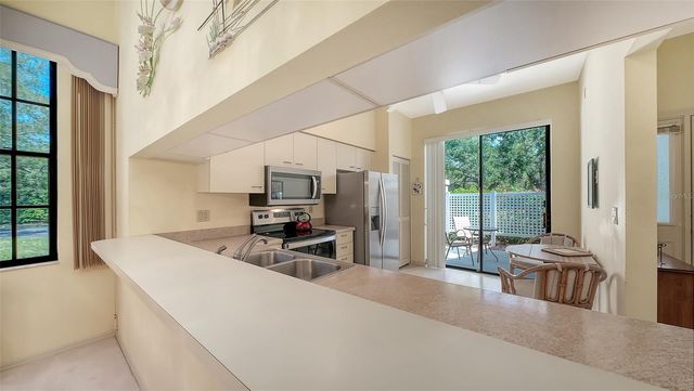 5456 HAMPSTEAD HEATH 20, Sarasota, FL 34235