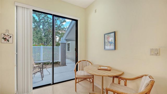 5456 HAMPSTEAD HEATH 20, Sarasota, FL 34235
