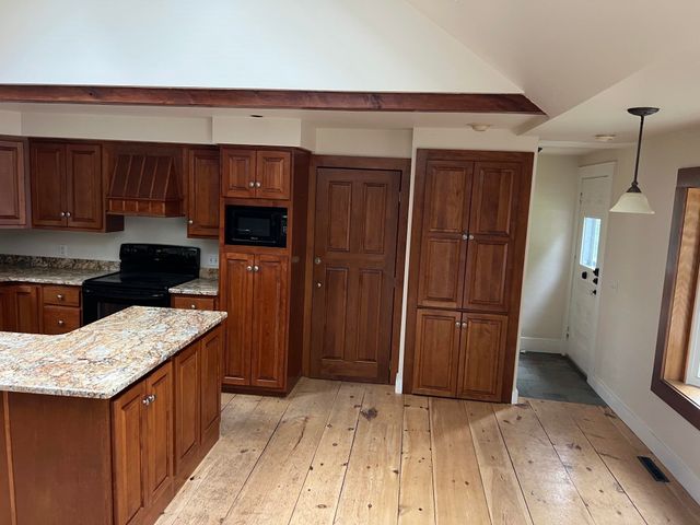 216 Main Street, Rindge, NH 03461