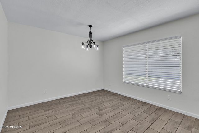 5543 W GOLDEN Lane, Glendale, AZ 85302