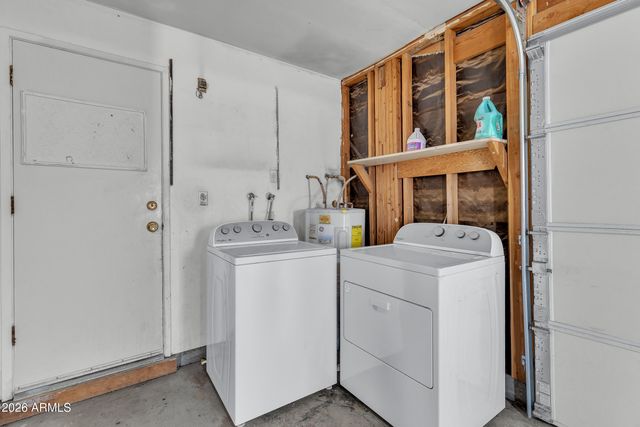 5543 W GOLDEN Lane, Glendale, AZ 85302