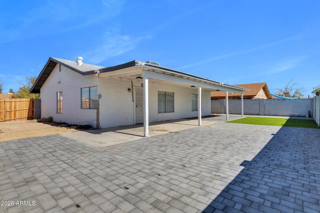 5543 W GOLDEN Lane, Glendale, AZ 85302