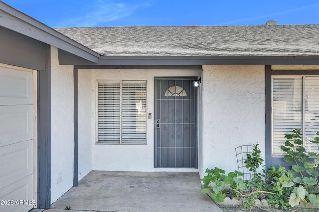 5543 W GOLDEN Lane, Glendale, AZ 85302