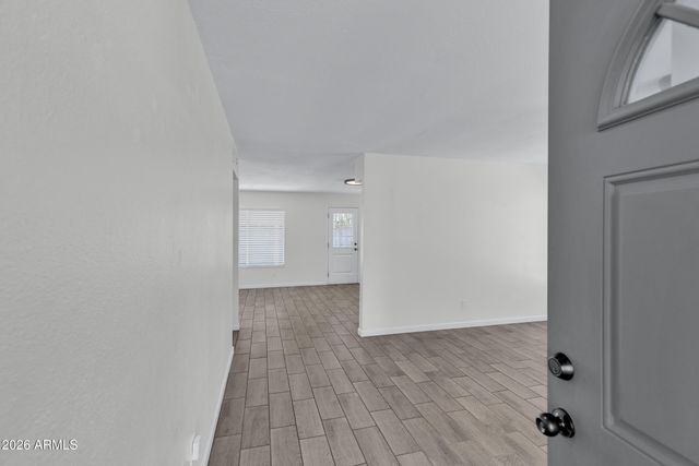 5543 W GOLDEN Lane, Glendale, AZ 85302