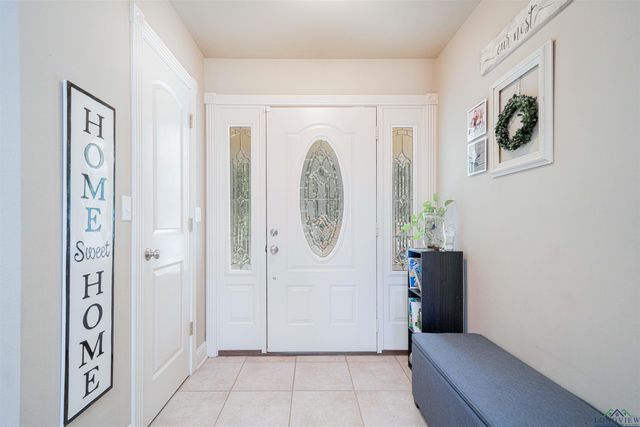 350 Shannas Trl, Tatum, TX 75691