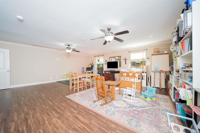 350 Shannas Trl, Tatum, TX 75691