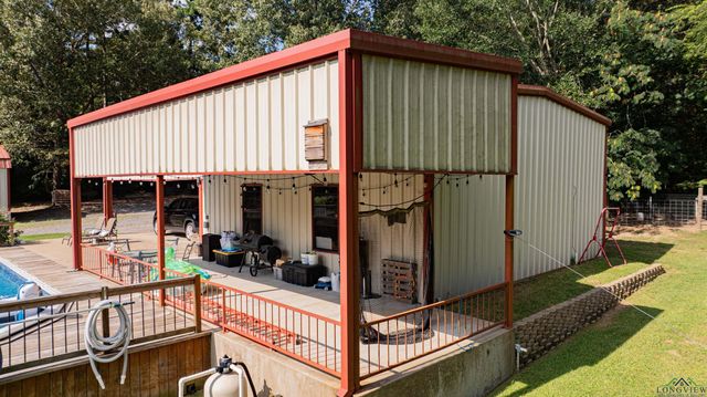 350 Shannas Trl, Tatum, TX 75691