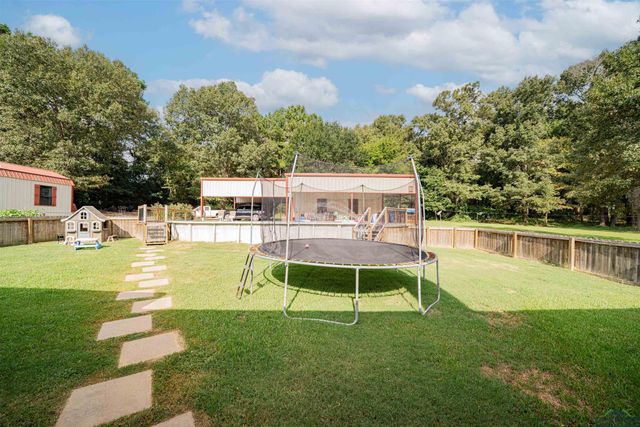 350 Shannas Trl, Tatum, TX 75691