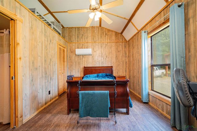 350 Shannas Trl, Tatum, TX 75691