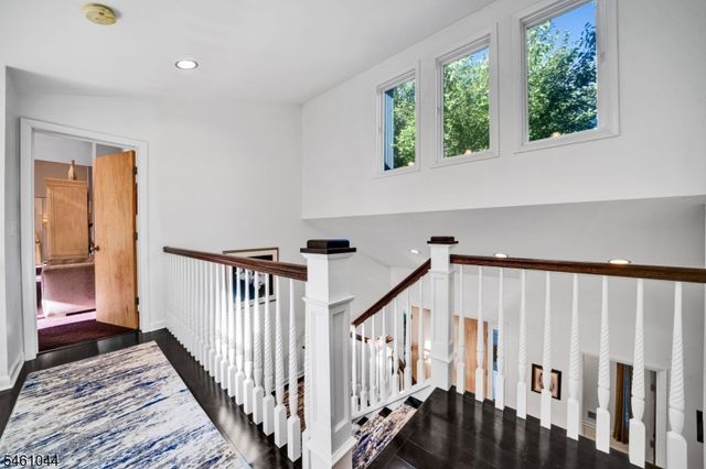 22 Cambridge Dr, Warren Twp., NJ 07059