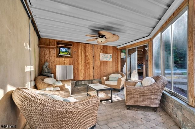 22 Cambridge Dr, Warren Twp., NJ 07059