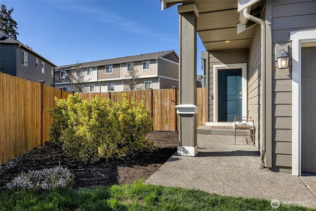 10743 183rd Street E, Puyallup, WA 98374