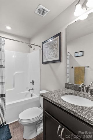 104 Sandtrap Drive, Statesville, NC 28677